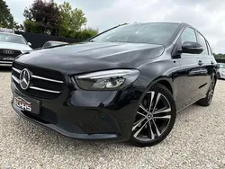 Zwart Gebruikt 2019 Mercedes B180 Business MPV | € 18.990 (Goede deal)