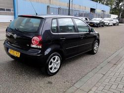 Zwart Gebruikt 2005 VW Polo Hatchback | € 1.900 (Eerlijke prijs)