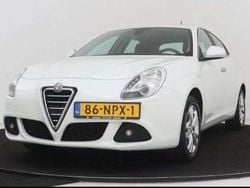 Wit Gebruikt 2010 Alfa Romeo Giulietta Distinctive Hatchback | € 6.900 (Iets duurder)