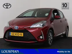 Rood Gebruikt 2018 Toyota Yaris Hybrid Plus Hatchback | € 17.950 (Eerlijke prijs)