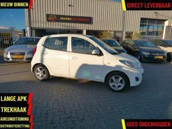 Wit Gebruikt 2012 Hyundai i10 Hatchback | € 4.195 (Eerlijke prijs)