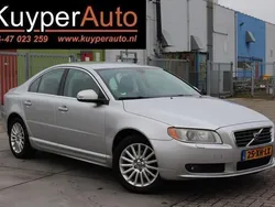 Grijs, metallic lak Gebruikt 2006 Volvo S80 Summum Sedan | € 3.475 (Eerlijke prijs)