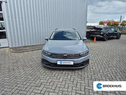 Grijs Gebruikt 2022 VW Passat Business Stationwagen | € 27.900 (Eerlijke prijs)