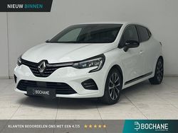Blanc glacier 369 Gebruikt 2023 Renault Clio V Techno Hatchback | € 21.400 (Eerlijke prijs)