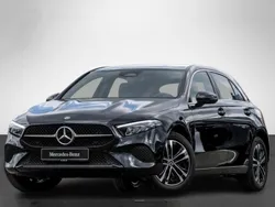 Zwart Gebruikt 2024 Mercedes A250 Progressive Hatchback | € 36.900 (Eerlijke prijs)