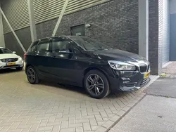 Zwart Gebruikt 2020 BMW 218 Executive Stationwagen | € 25.900 (Eerlijke prijs)