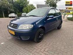 Blauw Gebruikt 2004 Fiat Punto Dynamic Hatchback | € 1.890 (Iets duurder)
