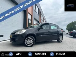 Zwart Gebruikt 2008 Renault Clio R.S. Hatchback | € 899 (Eerlijke prijs)