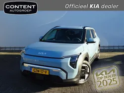 Frost blue (blauw metallic) Gebruikt 2025 Kia EV3 2 SUV | € 36.940 (Super prijs)
