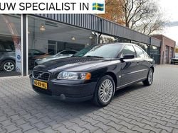 Zwart (metallic) Gebruikt 2005 Volvo S60 Sedan | € 5.499 (Duur)