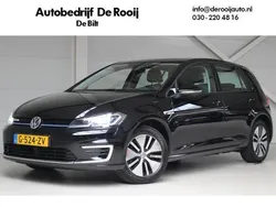 Zwart, metallic lak Gebruikt 2019 VW e-Golf Hatchback | € 13.500 (Eerlijke prijs)