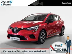 Vlamrood nnp Gebruikt 2023 Renault Clio V Equilibre Hatchback | € 15.940 (Eerlijke prijs)