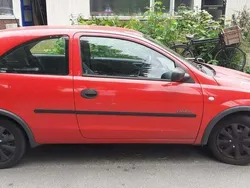 Rood Gebruikt 2003 Opel Corsa Comfort Hatchback | € 550 (Goede deal)
