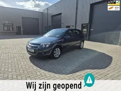 Blauw Gebruikt 2008 Opel Astra Executive Hatchback | € 2.995 (Eerlijke prijs)