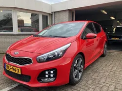 Rood Gebruikt 2016 Kia Ceed GT-Line Hatchback | € 13.950 (Eerlijke prijs)