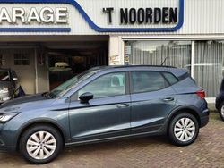 Grijs Gebruikt 2022 Seat Arona Business SUV | € 20.950 (Eerlijke prijs)
