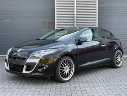 Zwart Gebruikt 2009 Renault Mégane Coupé Bose Edition Coupé | € 2.450