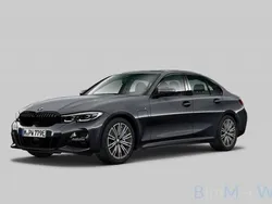 Grijs Gebruikt 2020 BMW 330 M Sport Sedan | € 29.750 (Eerlijke prijs)