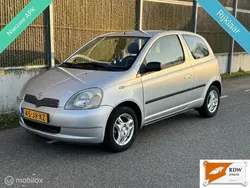 Grijs Gebruikt 2002 Toyota Yaris Luna Hatchback | € 2.350 (Eerlijke prijs)
