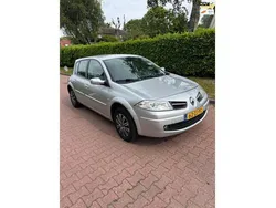 Grijs Gebruikt 2008 Renault Mégane III Business Hatchback | € 2.495 (Super prijs)