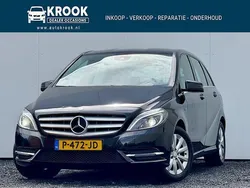 Zwart Gebruikt 2012 Mercedes B200 Ambition MPV | € 11.400 (Eerlijke prijs)