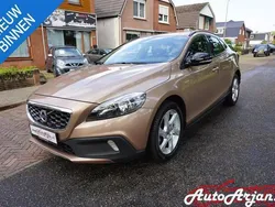 Bruin Gebruikt 2014 Volvo V40 CC Momentum Stationwagen | € 16.600 (Eerlijke prijs)