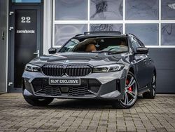 Grijs Gebruikt 2022 BMW 330e Executive Stationwagen | € 48.500 (Duur)