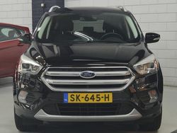 Zwart Gebruikt 2018 Ford Kuga Titanium SUV | € 14.950 (Eerlijke prijs)