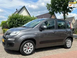 Grijs, metallic lak Gebruikt 2018 Fiat Panda Lounge Hatchback | € 9.990 (Eerlijke prijs)