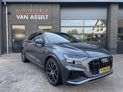 Grijs, metallic lak Gebruikt 2019 Audi Q8 S-Line SUV | € 62.900 (Eerlijke prijs)