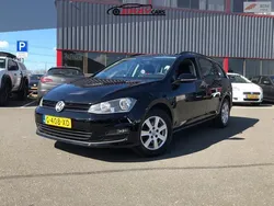 Zwart Gebruikt 2015 VW Golf VII Comfortline Stationwagen | € 4.999 (Goede deal)