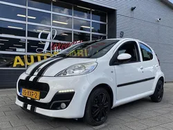 Wit Gebruikt 2012 Peugeot 107 Active Hatchback | € 4.950 (Iets duurder)