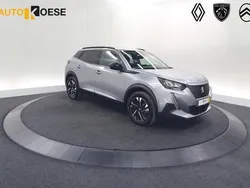 Grijs Gebruikt 2022 Peugeot e-2008 Allure SUV | € 19.400 (Goede deal)
