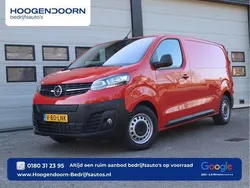 Rood Nieuw 2024 Opel Vivaro-e Combi Van | € 26.900