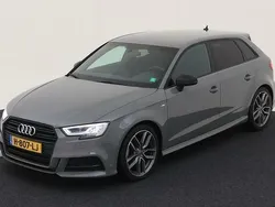 Grijs Gebruikt 2020 Audi A3 Sportback S-Line Hatchback | € 18.800 (Goede deal)