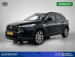 Zwart, metallic lak Gebruikt 2024 Toyota Corolla Cross SUV | € 34.945 (Eerlijke prijs)