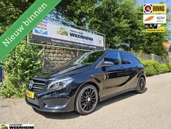 Zwart Gebruikt 2016 Mercedes B180 AMG line MPV | € 16.950 (Goede deal)