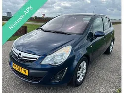 Blauw Gebruikt 2011 Opel Corsa Cosmo Hatchback | € 2.950 (Eerlijke prijs)