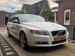 Wit Gebruikt 2011 Volvo V70 R-Design Stationwagen | € 7.250 (Goede deal)