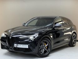 Zwart Gebruikt 2018 Alfa Romeo Stelvio Super SUV | € 27.950 (Eerlijke prijs)