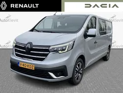 Grijs metallic Nieuw 2024 Renault Trafic Van | € 34.950