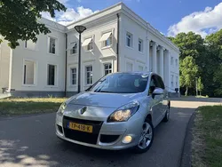 Grijs Gebruikt 2009 Renault Scénic III Dynamique MPV | € 3.950 (Eerlijke prijs)