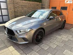 Grijs Gebruikt 2019 Mercedes A200 Business Hatchback | € 22.499 (Goede deal)