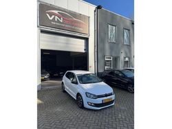 Wit Gebruikt 2016 VW Polo Edition Hatchback | € 8.950 (Eerlijke prijs)