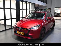 Rood Gebruikt 2024 Mazda 2 Center-Line Hatchback | € 22.450 (Eerlijke prijs)