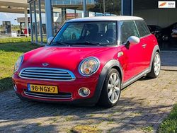 Rood Gebruikt 2008 Mini ONE Hatchback | € 2.450 (Eerlijke prijs)