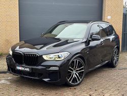 Zwart (metallic) Gebruikt 2020 BMW X5 SUV | € 52.950 (Iets duurder)