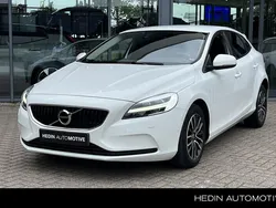 Wit Gebruikt 2018 Volvo V40 Stationwagen | € 19.995 (Eerlijke prijs)