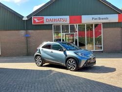 Grijs Gebruikt 2024 Toyota Aygo Pulse Hatchback | € 21.995 (Iets duurder)