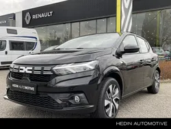 Zwart Gebruikt 2025 Dacia Sandero Expression Hatchback | € 20.495 (Eerlijke prijs)